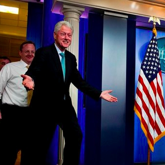 If I ever become President, this is how I will approach the podium every damn time.