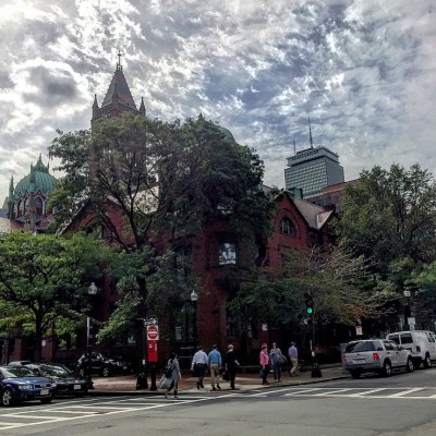 This is like my only Instagram pic that has people in it! No, really. So I thought it would capture the title of this T-pisode. Kind of. I mean I’m pretty sure some of these people on Newbury St. have been filler people in their lives. We all have.
